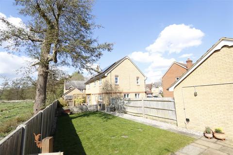 4 Hazel Close, Shefford, SG17 5YE