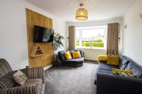135 Avondale Road, Darwen, BB3 1JE