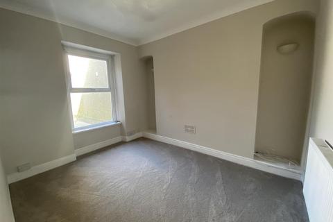 22 Brynmor Road, Llanelli, SA15 2TG