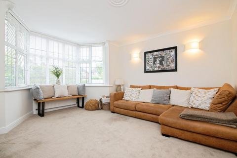 4 bedroom detached house for sale, Stoneleigh Road, Solihull