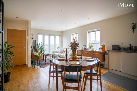 1 bedroom apartment for sale, Coopers Yard, London SE19