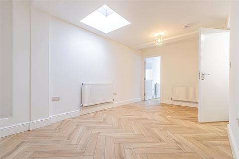 undefined, Market Street, Wiltshire SN1