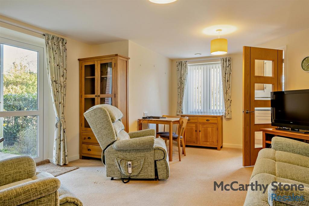 8642048-interior05-800.jpg