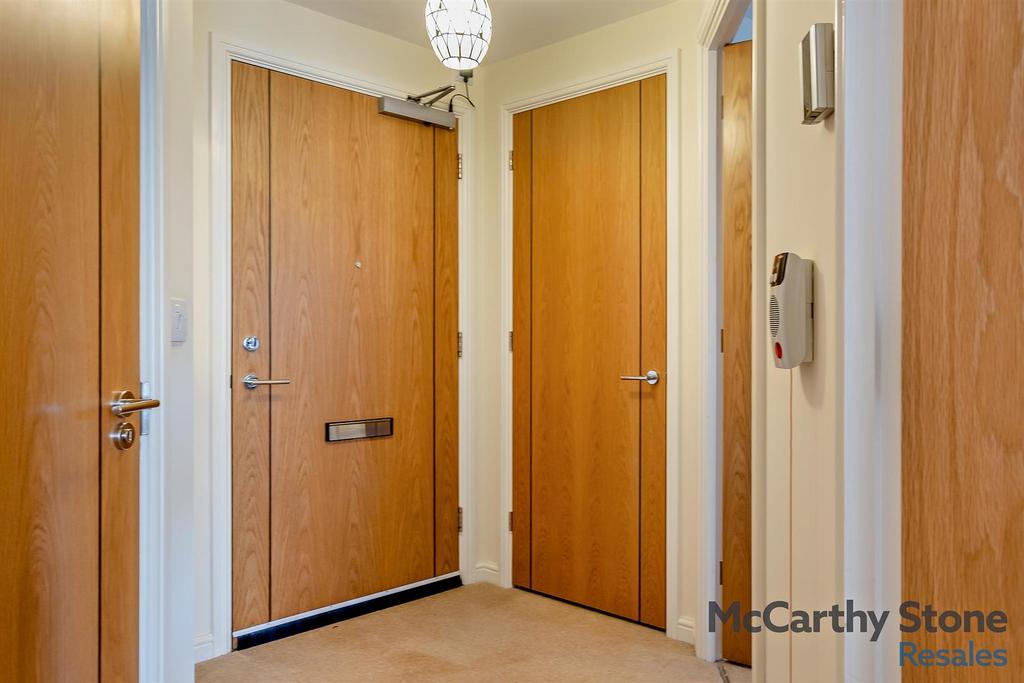 8642048-interior03-800.jpg