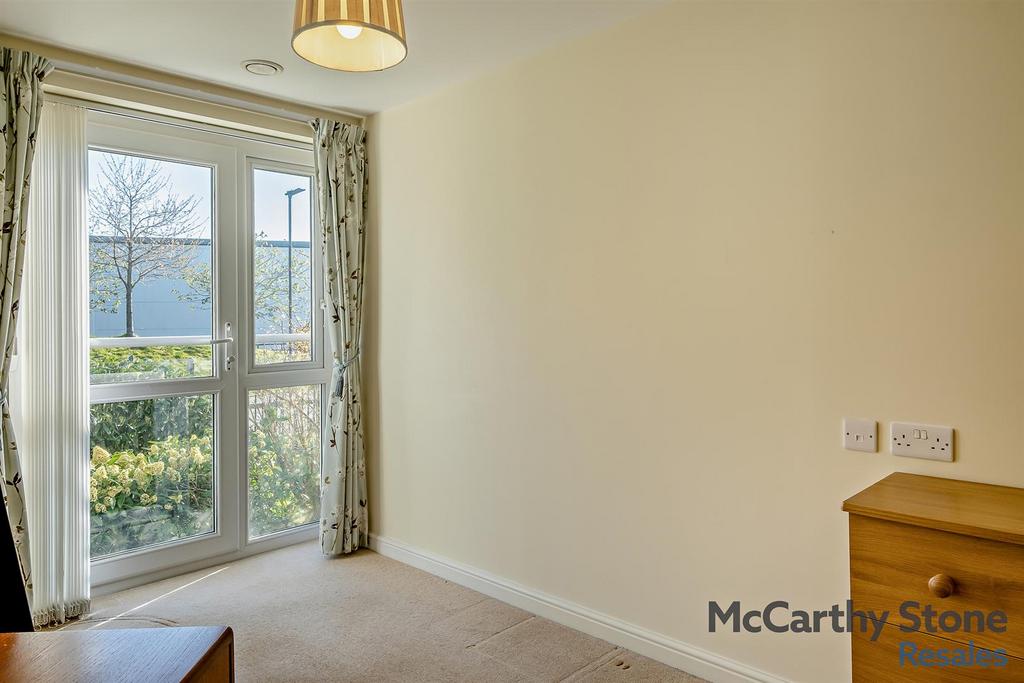 8642048-interior16-800.jpg
