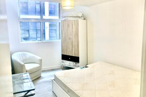 3 bedroom flat to rent, Granby Row, Manchester M1