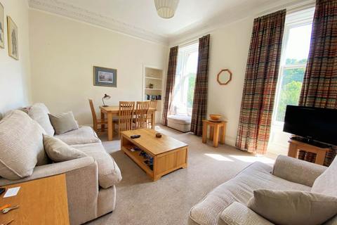 4 bedroom flat to rent, Hillside Street, Edinburgh,