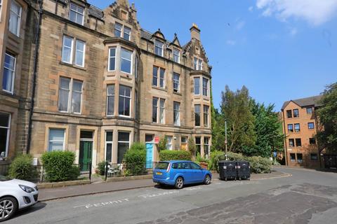 3 bedroom flat to rent, Parkside Terrace, Edinburgh,