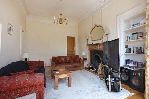 3 bedroom flat to rent, Parkside Terrace, Edinburgh,