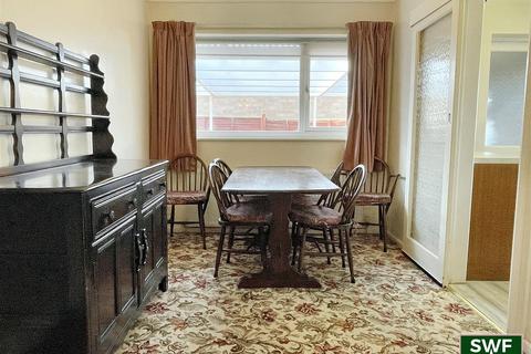 43 Dewsbury Drive, Wolverhampton, WV4 5RH