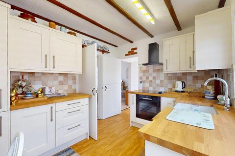 3 bedroom detached house for sale, Wrenbeck Close, Otley, LS21