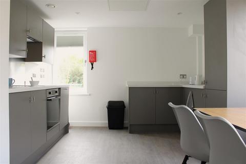 1 bedroom in a house share to rent, The Wheel House, Lower Bristol Road, Bath BA2