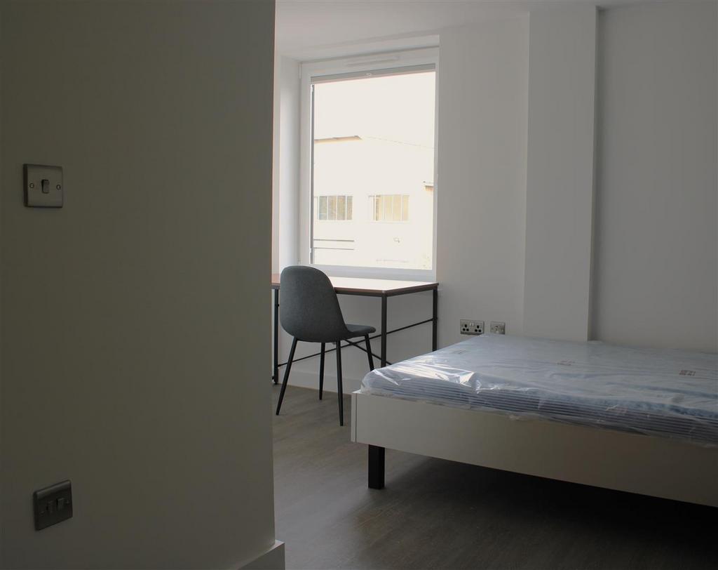 Bedroom.JPG