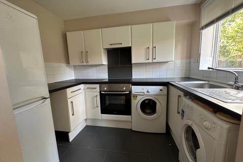 1 bedroom flat to rent, Newcombe Rise, Yiewsley, West Drayton, UB7