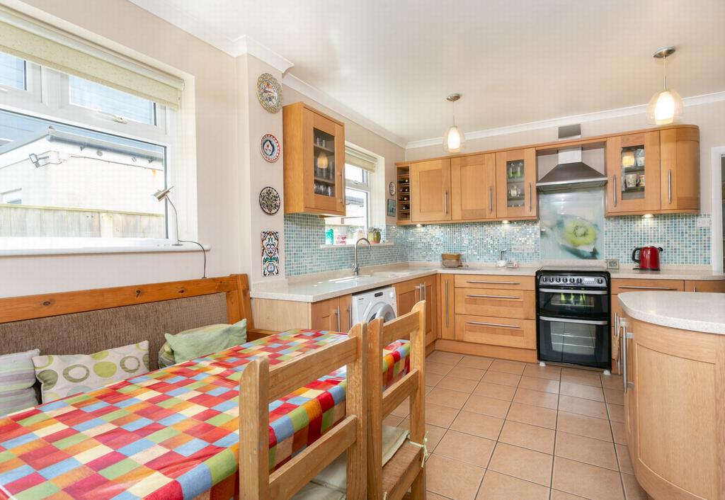 Kitchen/breakfast rm