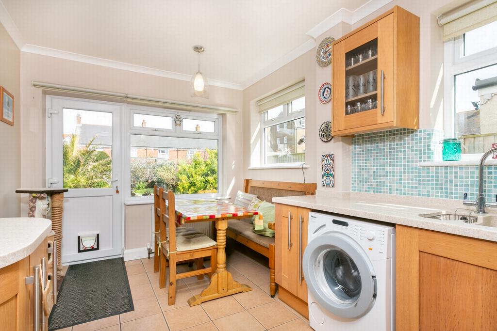Kitchen/breakfast rm