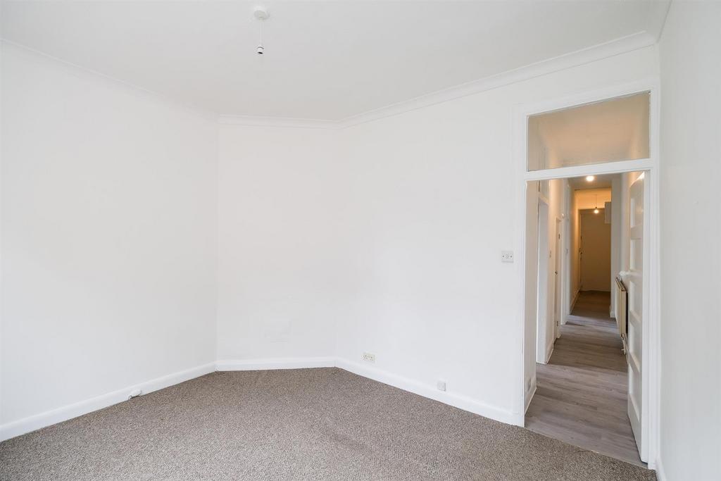 Chingford Mount road 2-18 web.jpg