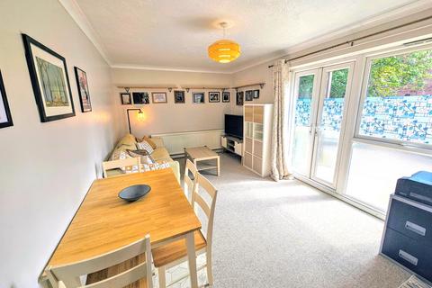 Cat Hill, East Barnet Village EN4