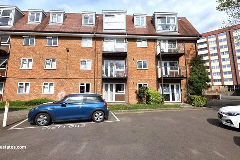 2 bedroom flat for sale, Cat Hill, East Barnet Village EN4