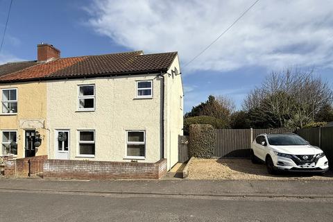 4 bedroom cottage for sale, Clarkes Lane, Lowestoft, NR33