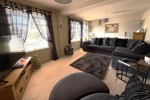 4 bedroom cottage for sale, Clarkes Lane, Lowestoft, NR33