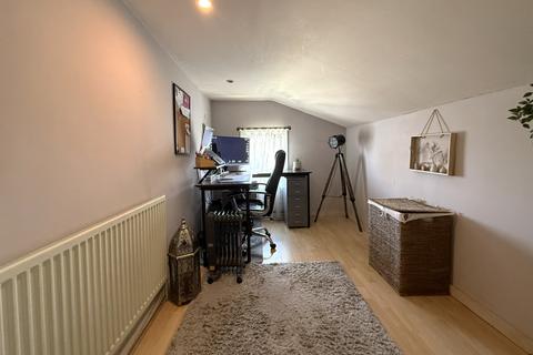 3 Clarkes Lane, Lowestoft, NR33 8HT
