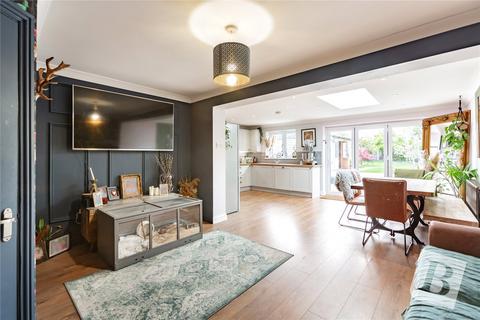 2 bedroom bungalow for sale, Third Avenue, Wickford, Essex, SS11