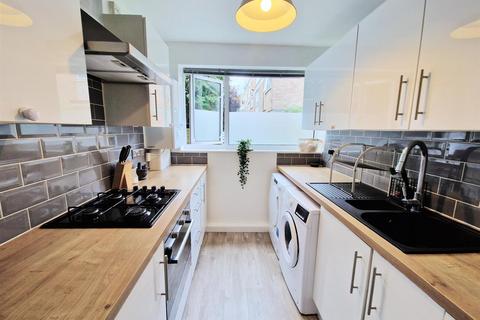 2 bedroom apartment to rent, 48 Russell Road, Moseley, Birmingham, B13
