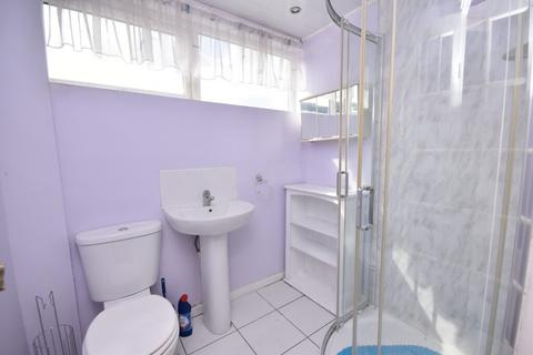 46 Old Lanark Road, Carluke, ML8 4HR