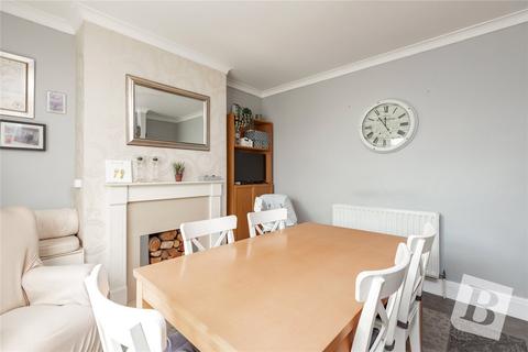 3 bedroom end of terrace house for sale, Poplar Street, Romford, RM7