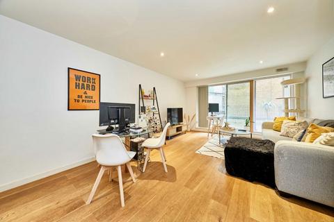 1 bedroom flat for sale, Hardwicks Square, London SW18