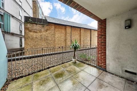 1 bedroom flat for sale, Hardwicks Square, London SW18