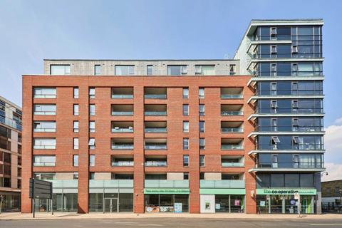 1 bedroom flat for sale, Hardwicks Square, London SW18