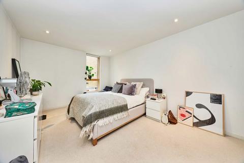 1 bedroom flat for sale, Hardwicks Square, London SW18