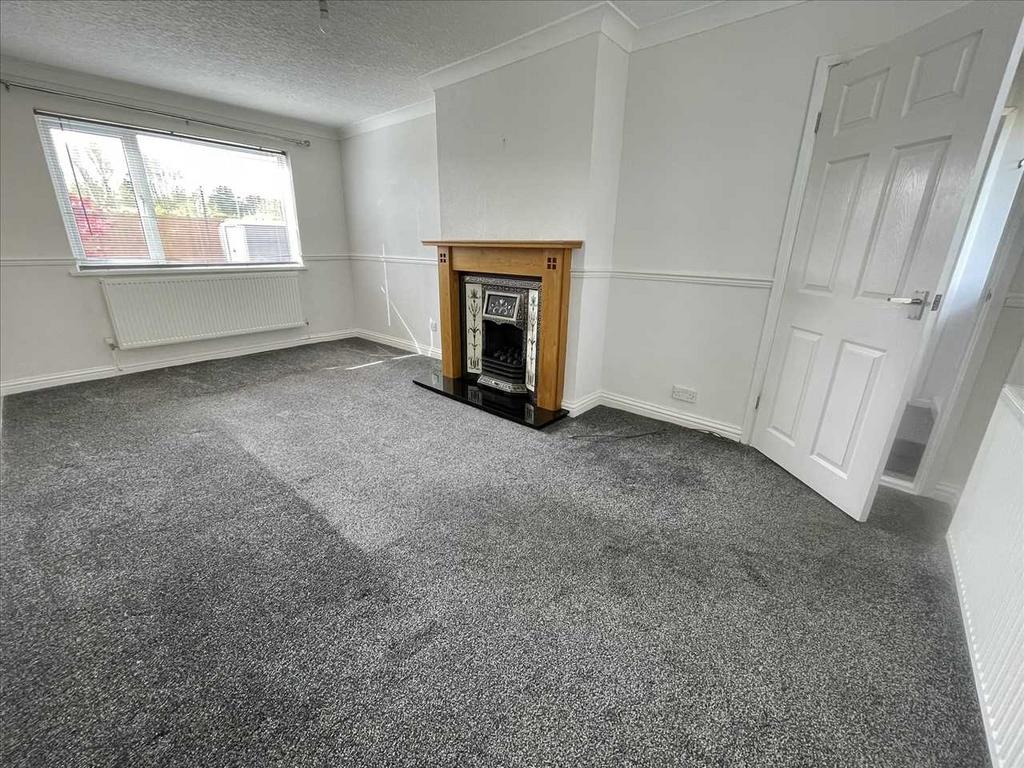 LOUNGE (through