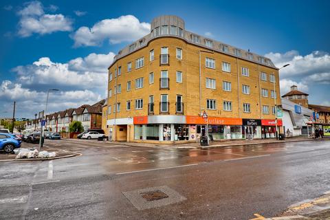 1 bedroom flat for sale, South Street, Romford, RM1