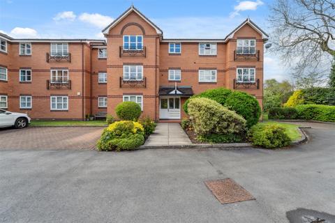 Charlton Drive, Sale
