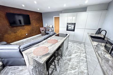 2 bedroom flat for sale, Lambton View, Rainton Gate, Houghton Le Spring, Durham, DH4 6QL