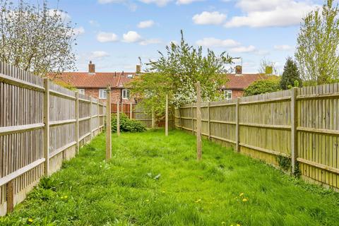 1 bedroom flat for sale, Limbrick Lane, Goring-By-Sea, Worthing, West Sussex