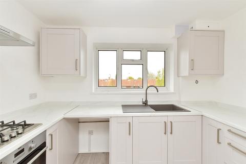 104 Limbrick Lane, Goring By Sea, Worthing, BN12 6AG