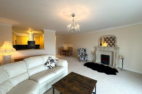 2 bedroom apartment to rent, Squire Court, Maritime Quarter, Swansea, SA1