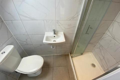 Studio to rent, Boundfield Road, Catford