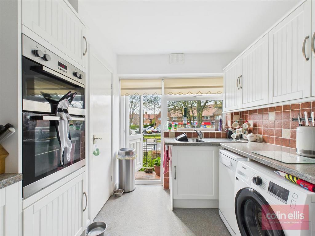 CAM05075 G0-PR0090-STILL005.jpg