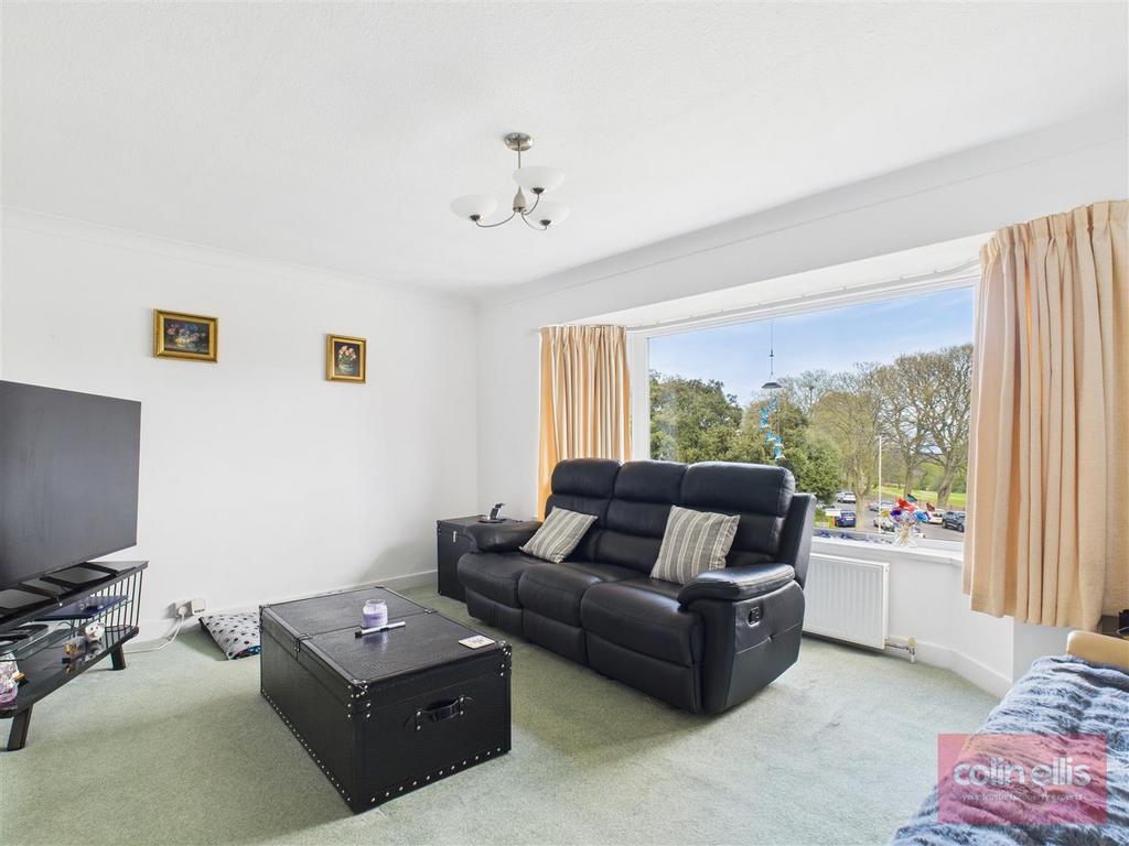 CAM05075 G0-PR0090-STILL015.jpg