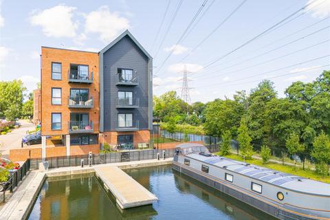 50, Dock House Hazlemere Marina, Waltham Abbey, EN9 1FJ