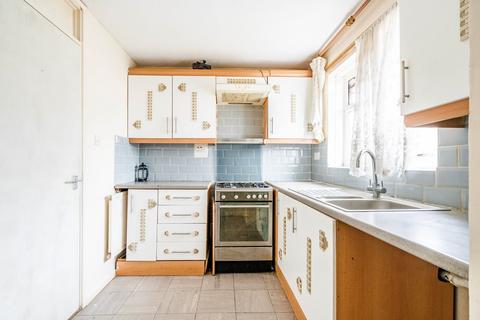 2 bedroom flat to rent, Russell Street, Norwich, NR2