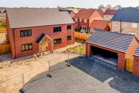 5 bedroom detached house for sale, Bernhards Close, Donington, Spalding