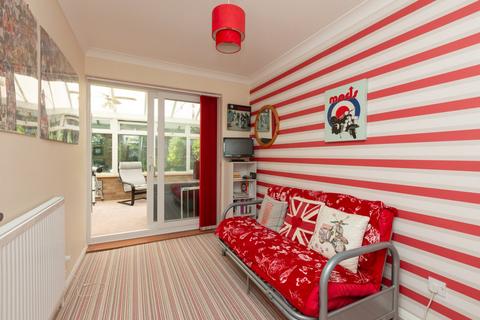 14 Cliff Field, Westgate-on-sea, CT8 8PY