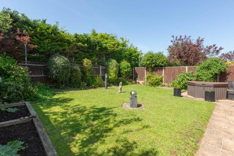 14 Cliff Field, Westgate-on-sea, CT8 8PY