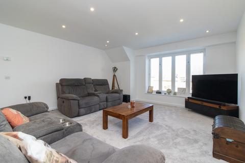 3 bedroom semi-detached house for sale, Canterbury Road, Westgate-On-Sea, CT8